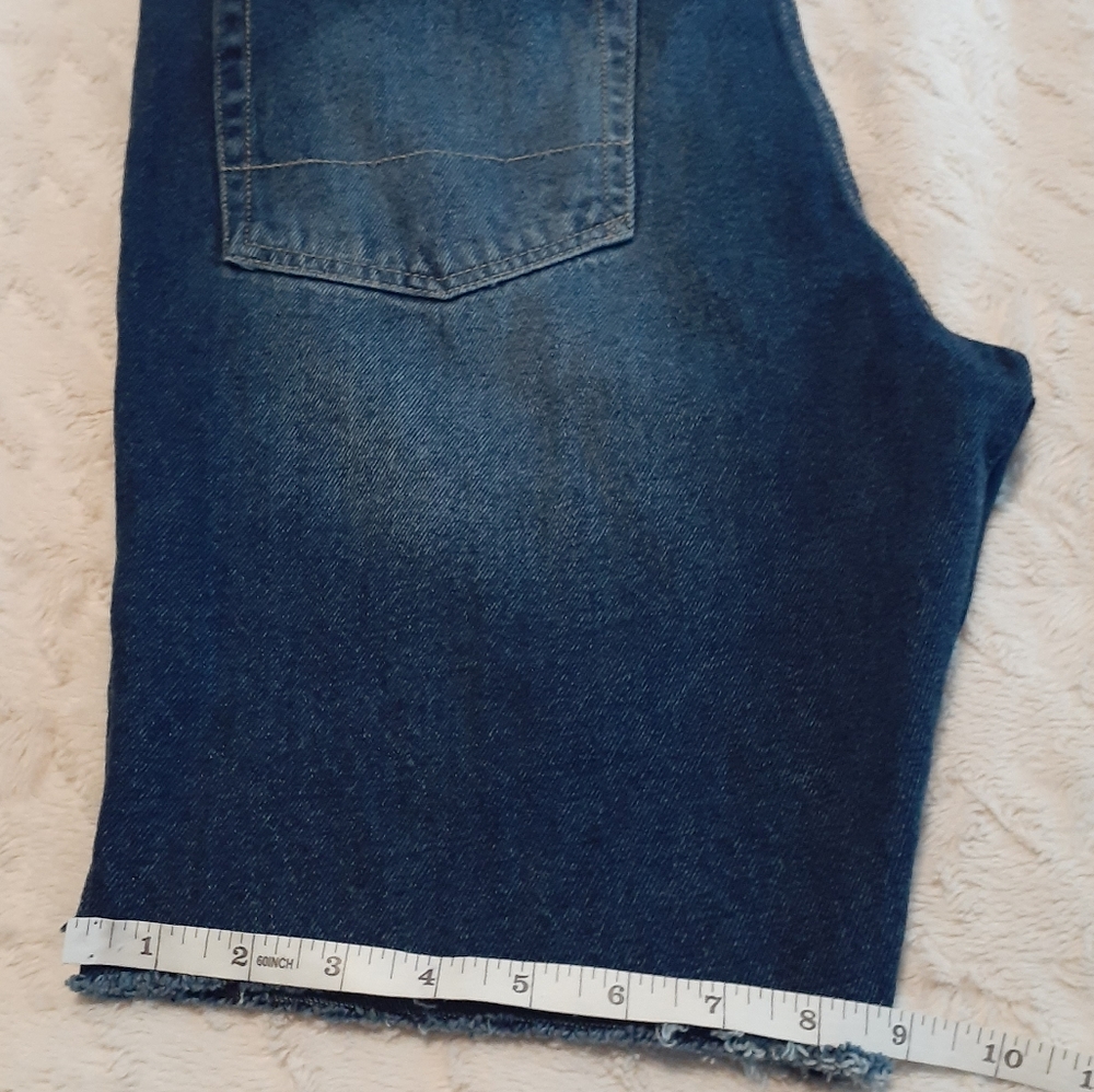 American Eagle Slim Cut Off Men's Jean Shorts. - Picture 7 of 7
